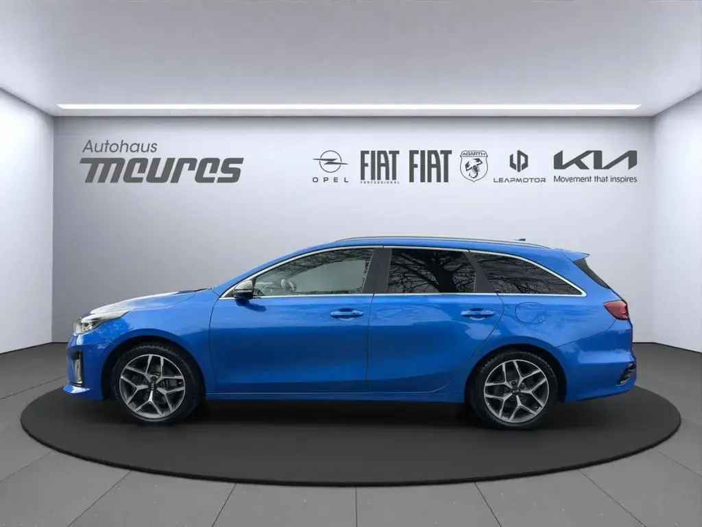 Main__Slider__Photo:Kia Ceed Sportswagon GT-Line 1.4 T-GDI Navi JBL e-Si 04/2019-1