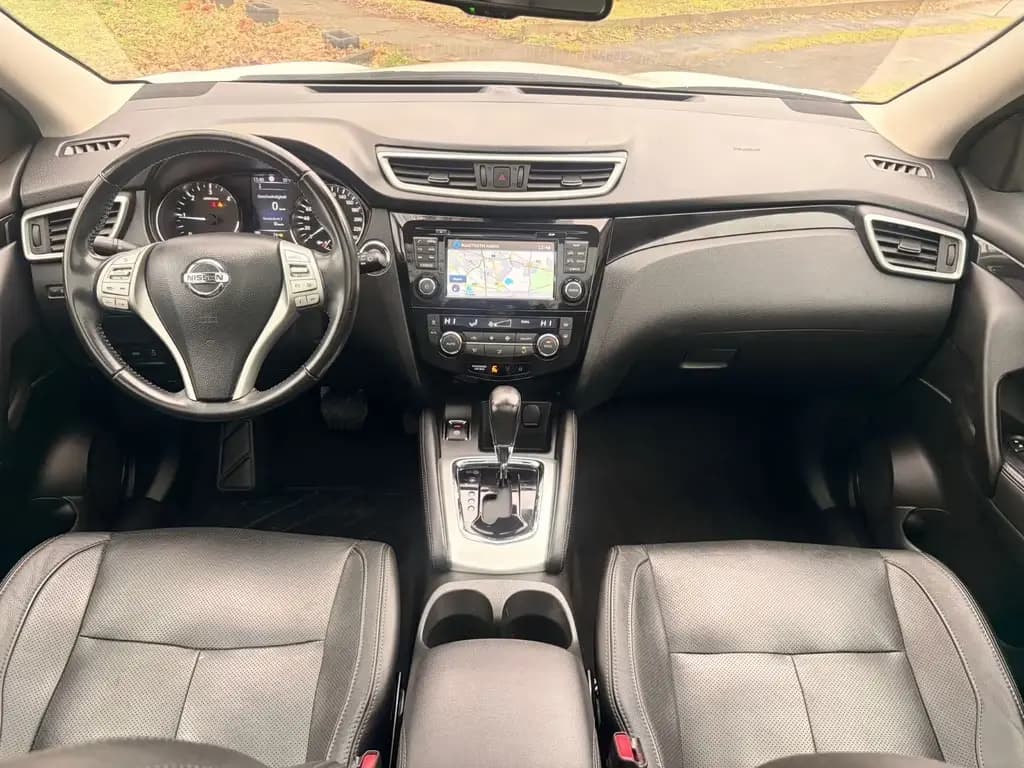 Main__Slider__Photo:Nissan Qashqai Tekna/EU6/Automatik/Navi/Panorama/Leder 05/2016-0
