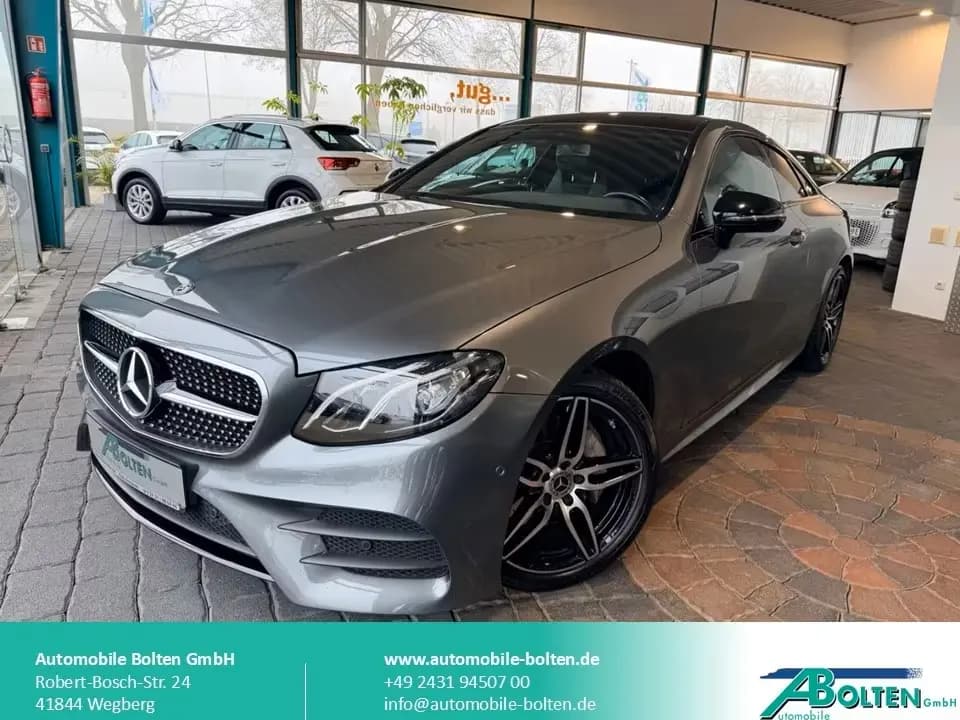Main__Slider__Photo:Mercedes-Benz E-Class 200 Coupé 4M AMG-Line Kamera-P.Dach-Totwinkel 10/2018-0