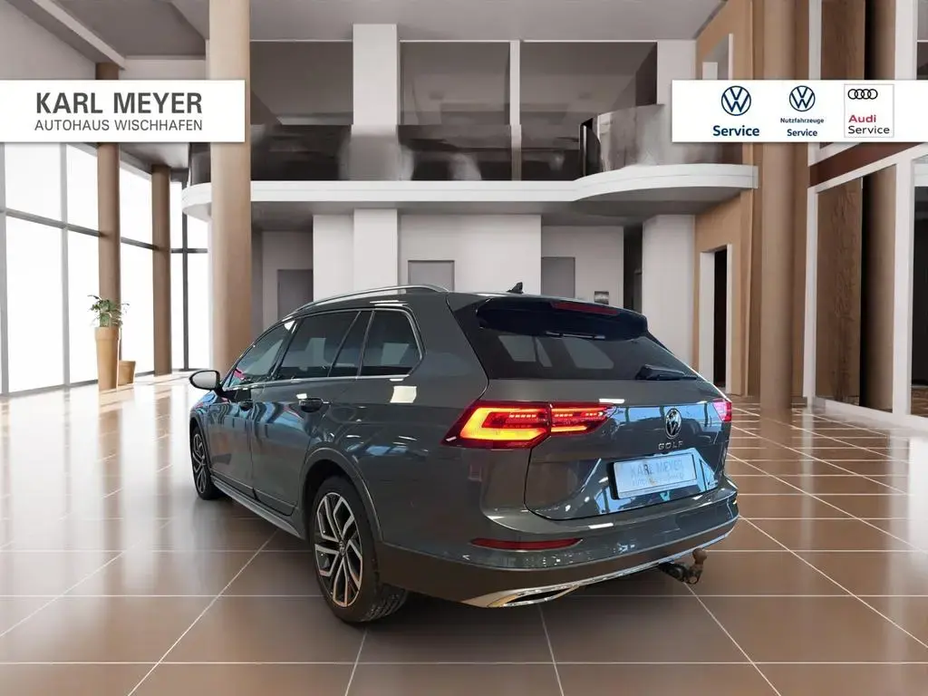 Main__Slider__Photo:Volkswagen Golf VIII Alltrack 2.0 TDI 4Motion Navi 12/2021-1