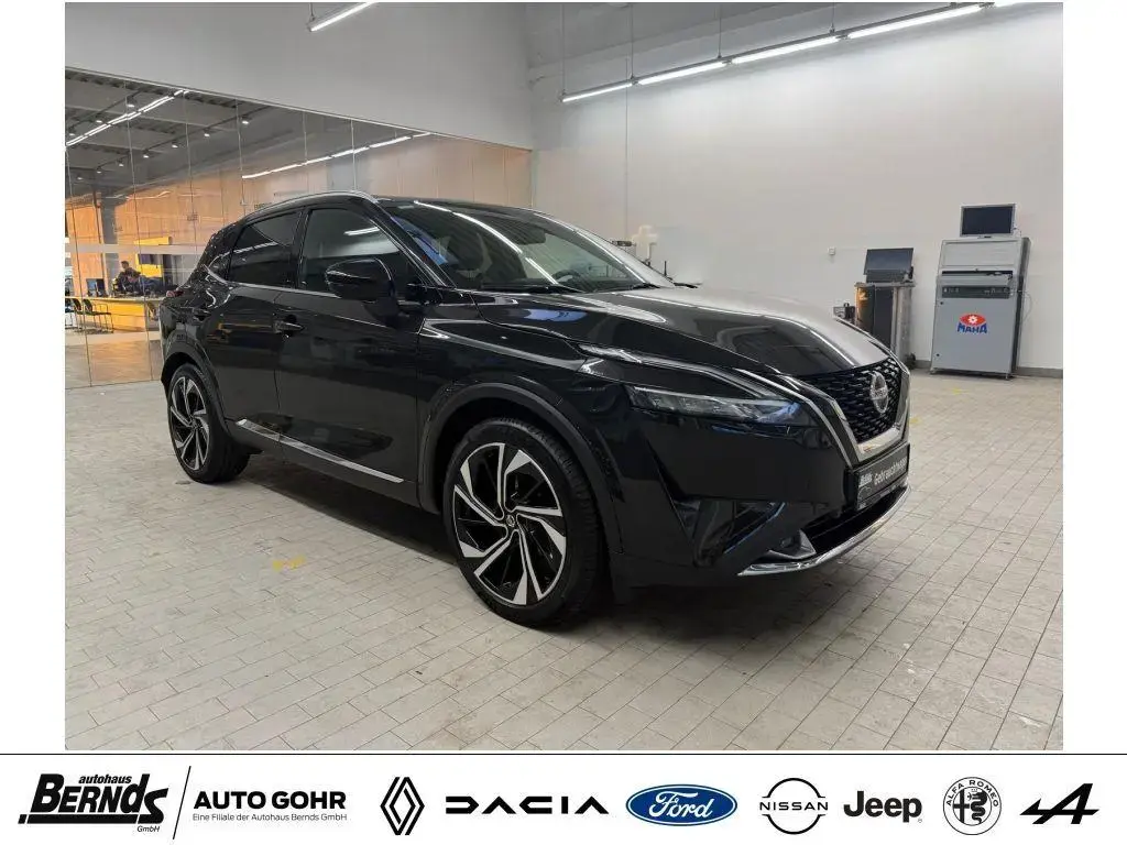 Main__Slider__Photo:Nissan Qashqai 1.3 DIG-T MHEV Tekna+ 10/2021-1