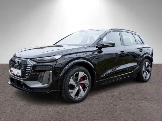 Main__Slider__Photo:Audi Q6 e-tron quattro S line NAV MATRIX 360° LED PDC 03/2025-1
