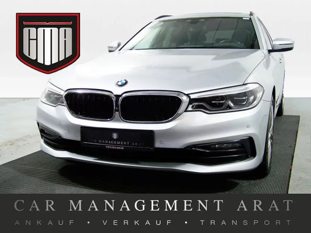 Main__Slider__Photo:BMW 5 Series 530d Touring Sport Line AMB+LIVECOCKP+PANO+STH 05/2020-0