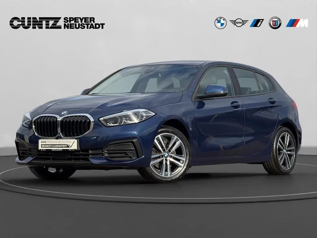 Main__Slider__Photo:BMW 1 Series 118i Advantage Panorama Anhängerkupplung LED 03/2022-0