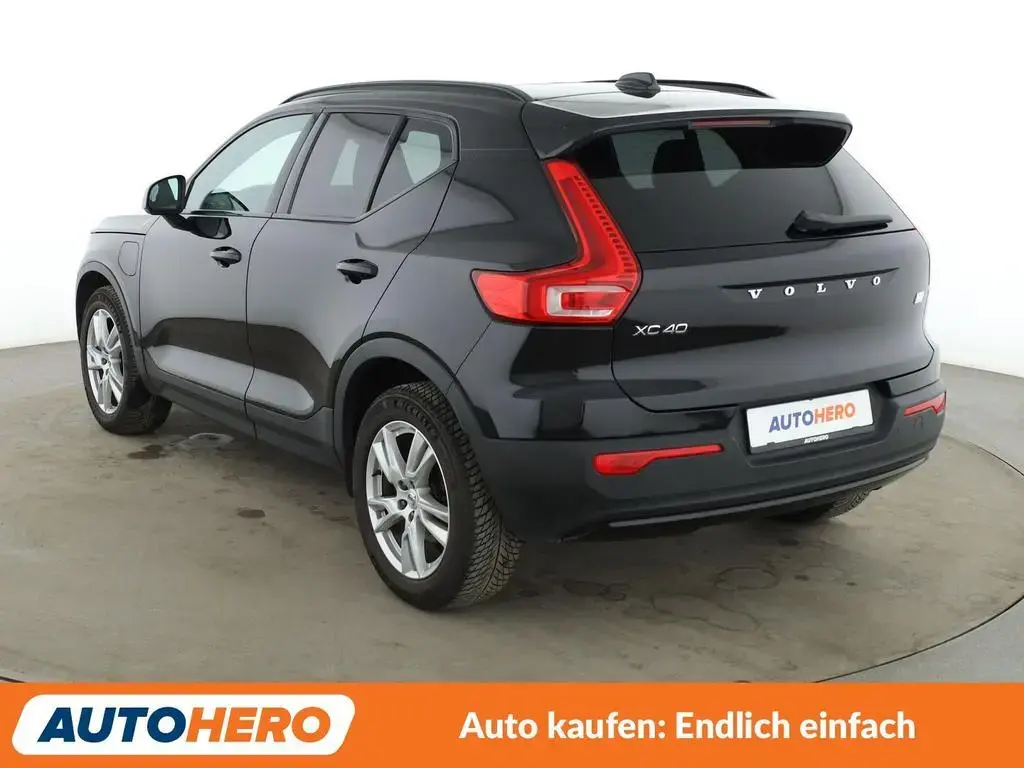 Main__Slider__Photo:Volvo 1.5 T5 Plug-in Hybrid R-Design Expression 2WD 02/2021-1
