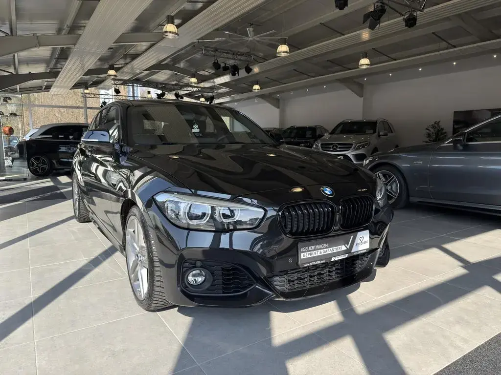 Main__Slider__Photo:BMW 1 Series 118 Edition M Sport Shadow LED*NAVI*1HD 11/2018-1