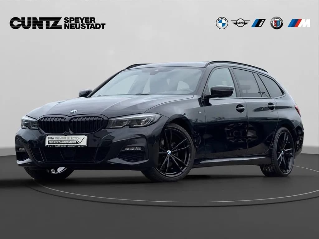 Main__Slider__Photo:BMW 3 Series 320d xDrive Touring M Sport Park/Drive-Assist. P 05/2022-0