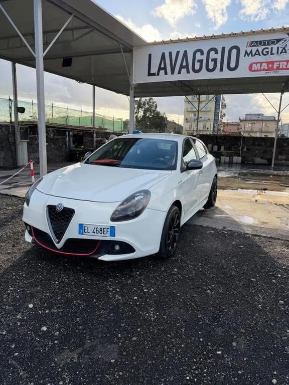 Main__Slider__Photo:Alfa Romeo Giulietta 1.6 JTDm-2 105 CV 02/2012-0
