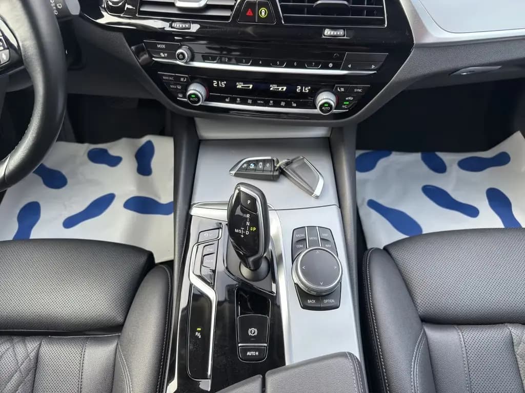Main__Slider__Photo:BMW 5 Series 520 d Sport LED Head-Up Leder BLIS Garantie 08/2021-0
