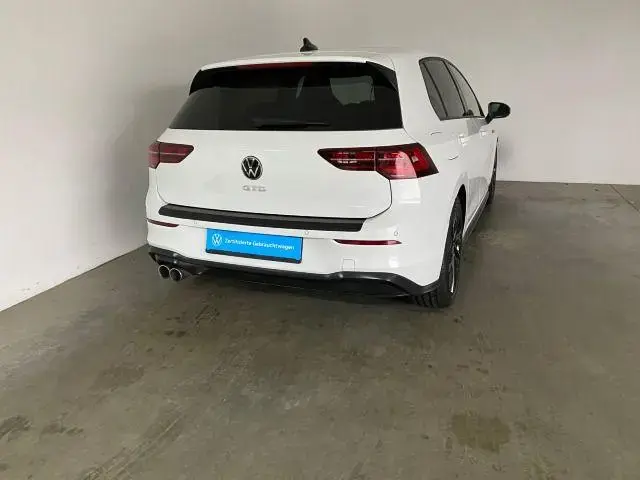Main__Slider__Photo:Volkswagen Golf GTD 2.0 TDI DSG PANO+AHK+NAVI 05/2021-1