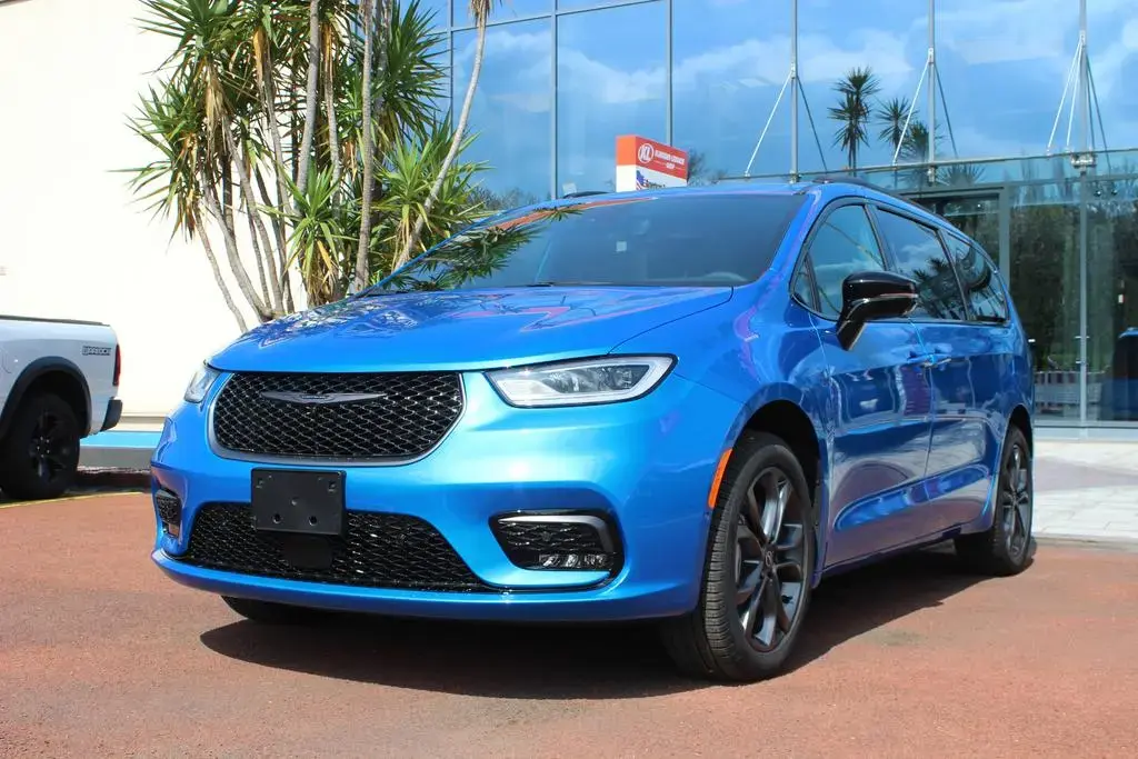 Main__Slider__Photo:Chrysler Pacifica V6, 3,6l, Multi VAN, Sondermodell null-1