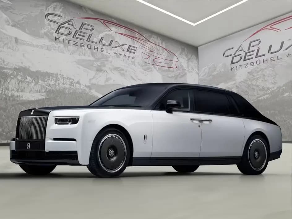 Main__Slider__Photo:Rolls-Royce Phantom EWB Centenary Edition 1of25 null-0