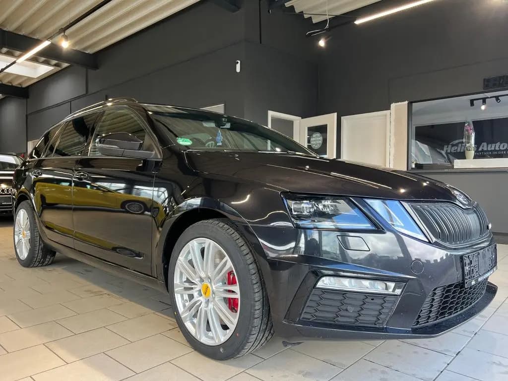 Main__Slider__Photo:Skoda Octavia Combi RS 08/2018-0