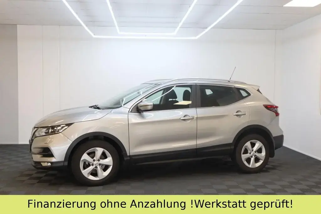Main__Slider__Photo:Nissan Qashqai N-Connecta*CAM*PANO* 11/2019-1