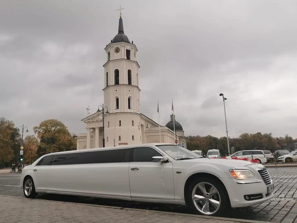 Main__Slider__Photo:Chrysler 300C 3.6!! Stretchlimousine 18000!!! 11/2011-0