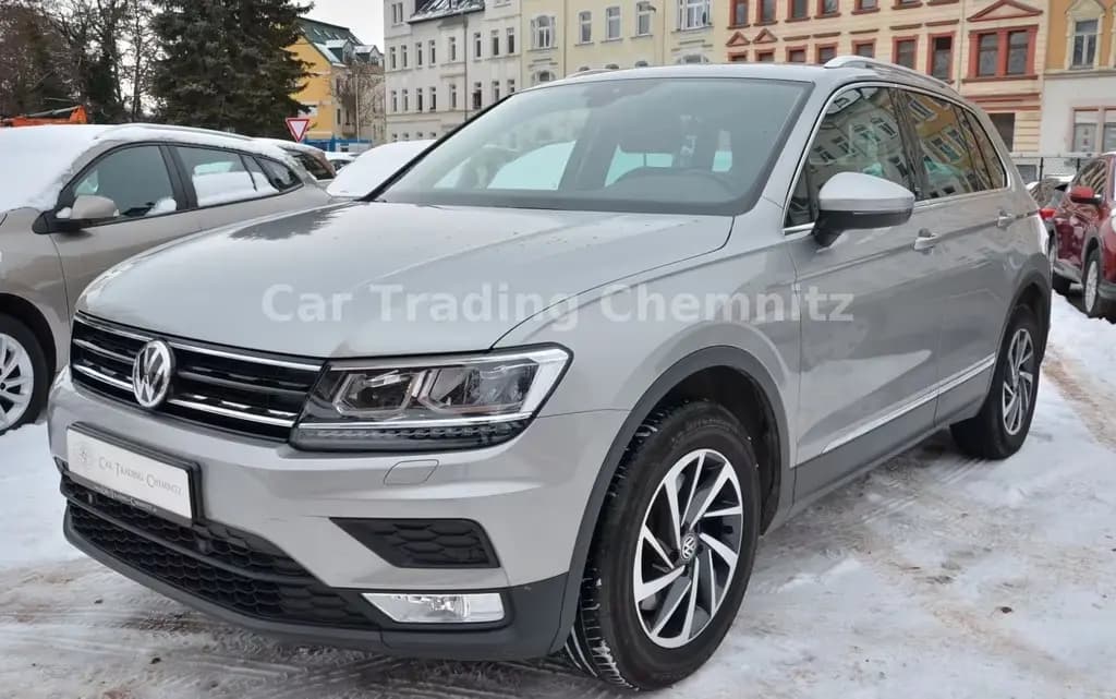 Main__Slider__Photo:Volkswagen Tiguan 2.0 TSI BMT 4Motion Automatik LED Navi 05/2017-0