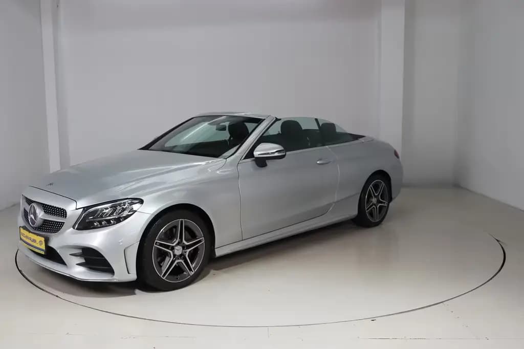 Main__Slider__Photo:Mercedes-Benz C 220 d Cabrio AMG Line 04/2021-0