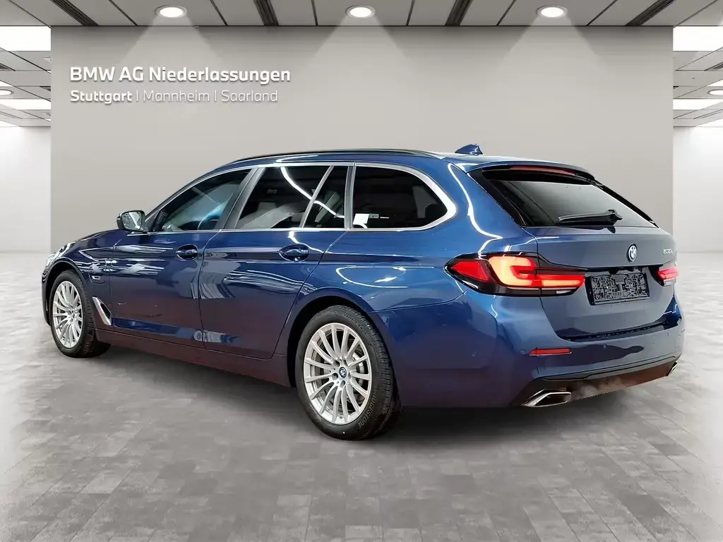 Main__Slider__Photo:BMW 5 Series e Touring LiveCockpitProf Head-Up Laser 11/2022-1