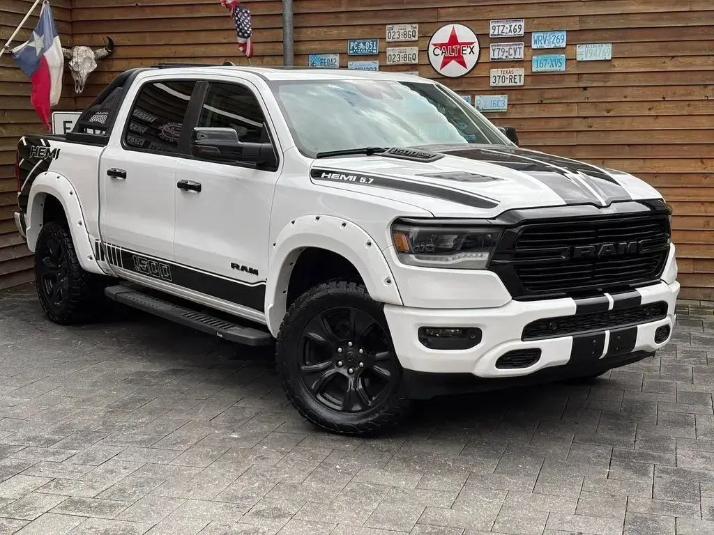 Main__Slider__Photo:Dodge RAM 1500 Laramie 5,7L 4x4 AHK 12´´ Navi Bügel 03/2021-1