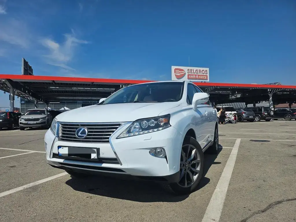 Main__Slider__Photo:Lexus RX 450h Luxury Facelift 08/2012-1