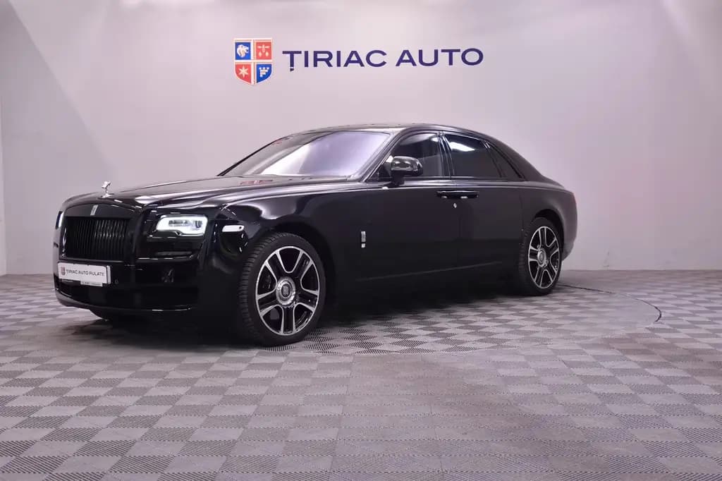 Main__Slider__Photo:Rolls-Royce Ghost - 04/2016-0