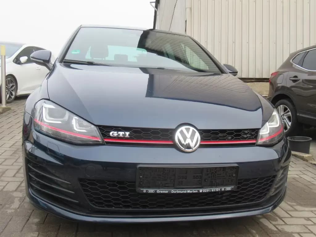 Main__Slider__Photo:Volkswagen Golf VII Lim. GTI BMT-NAVI-XEN-LEDER-EGSD-SHZ-2. 10/2016-0