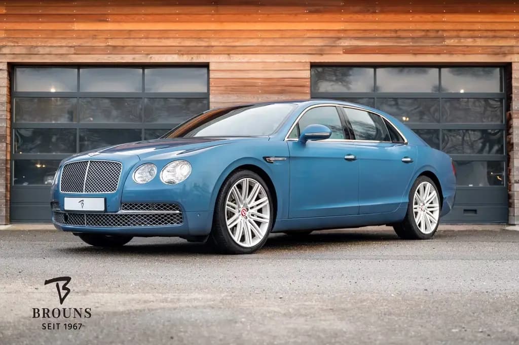 Main__Slider__Photo:Bentley Flying Spur V8 Mulliner |FontKino|ACC|Massa|Kame 02/2016-0