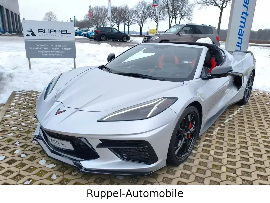 Main__Slider__Photo:Corvette C8 Coupe 6.2 V8 Z51 3LT MAGNETIC RIDE  KLAPPEN. 08/2020-1