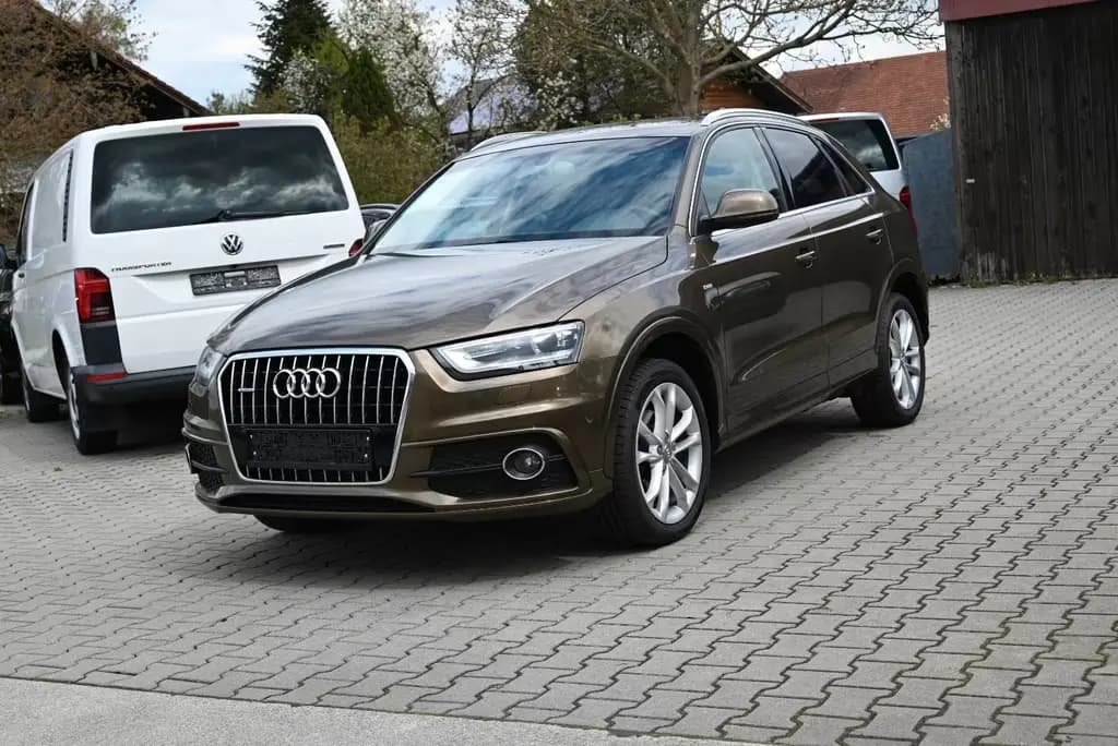Main__Slider__Photo:Audi Q3 2.0 TDI quattro S-Line/LED/ 18 Zoll/2. Hand 03/2014-0
