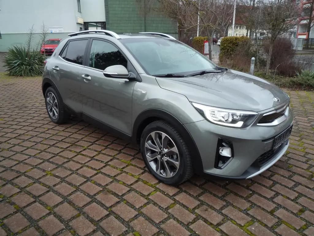 Main__Slider__Photo:Kia Stonic Platinum Edition 11/2019-0