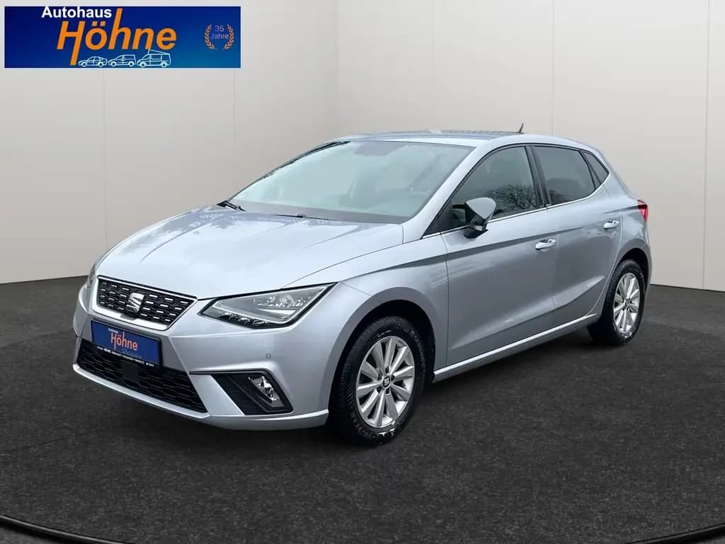 Main__Slider__Photo:Seat Ibiza 1.0 TSI Xcellence-LED-Kamera-ACC-Teilleder 01/2021-0