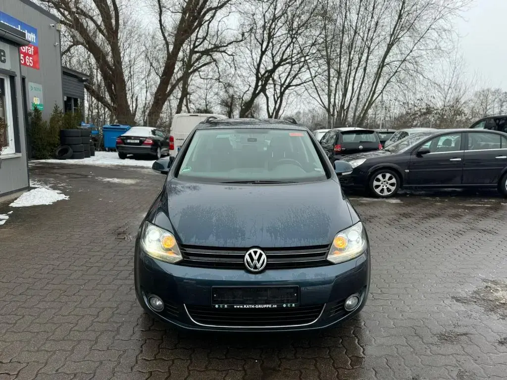 Main__Slider__Photo:Volkswagen Golf Plus VI Life AUTOMATIK°Bi-XENON°SITZH°NAVI! 11/2013-1