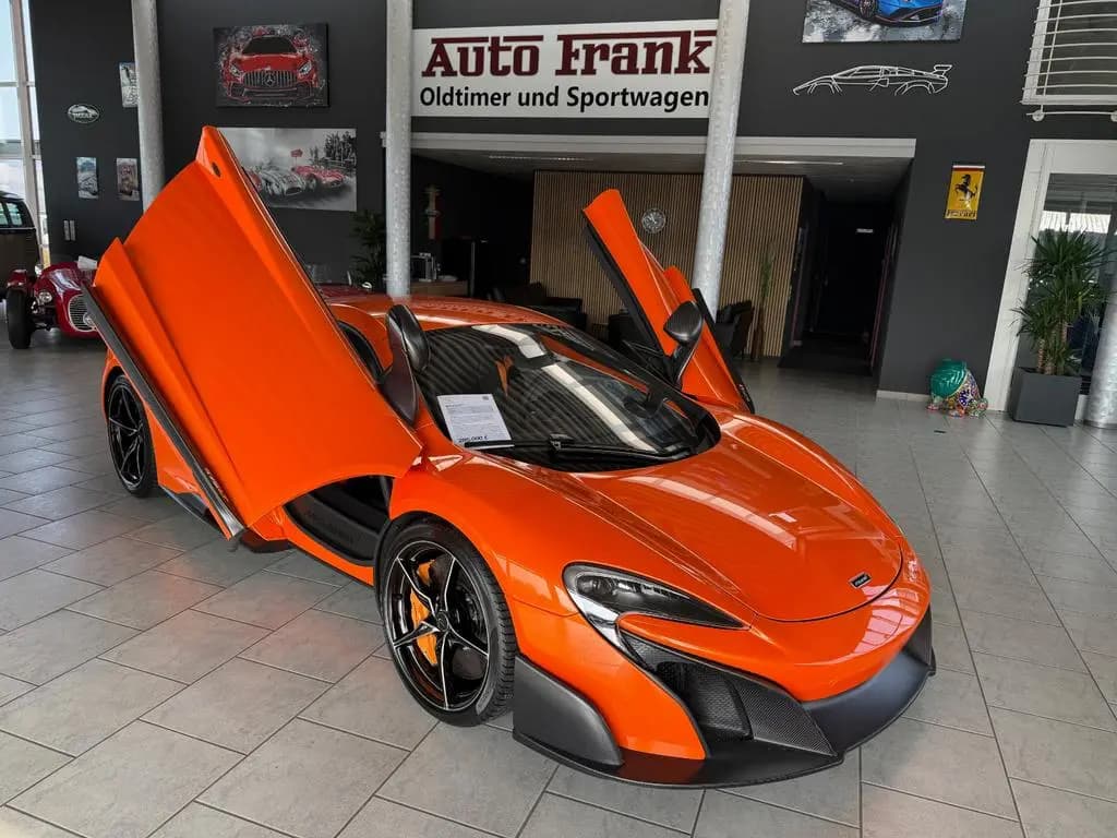 Main__Slider__Photo:McLaren 675LT .  wen. KM 12/2016-0