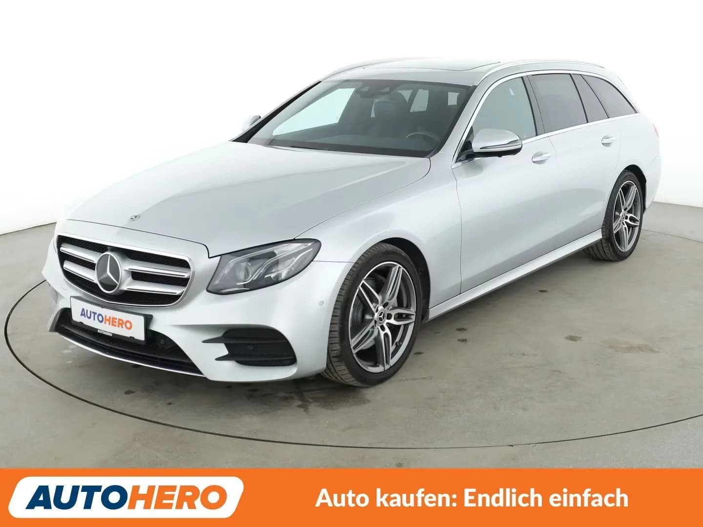 Main__Slider__Photo:Mercedes-Benz E-Class 300 02/2019-0