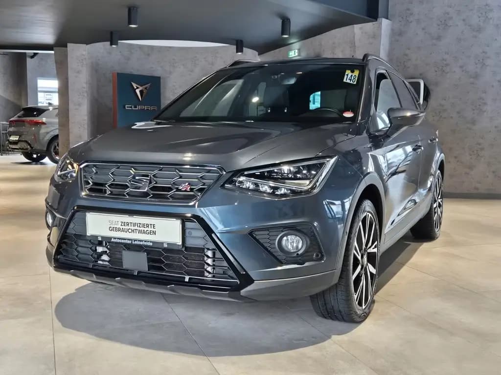 Main__Slider__Photo:Seat Arona FR Black Edition 1.0 TSI 110 PS 7-Gang-DSG 06/2021-0