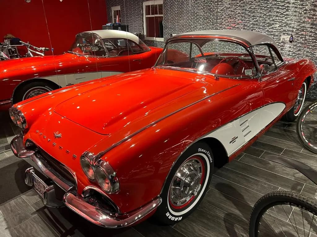 Main__Slider__Photo:Corvette C1 07/1961-0