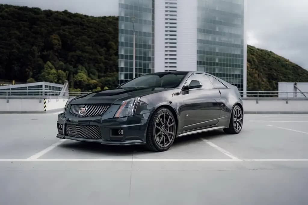 Main__Slider__Photo:Cadillac CTS Coupe CTS-V V8 Manual 01/2013-0