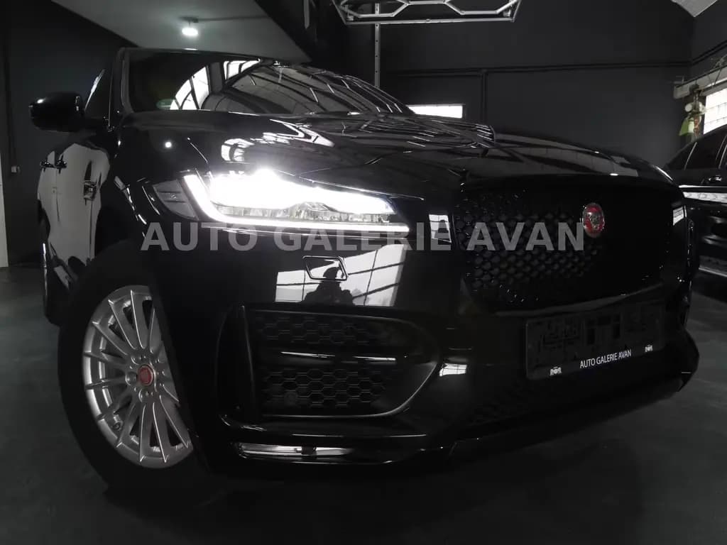 Main__Slider__Photo:Jaguar F-Pace R-SPORT AWD/LED/PANO/MEMORY 03/2020-0