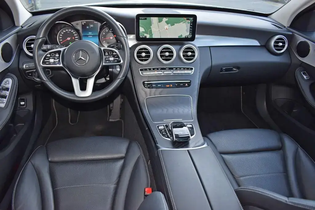 Main__Slider__Photo:Mercedes-Benz C-Class 300 T Aut. *Avantgarde*AHK*Pano*Navi*RüKa*LED* 08/2019-1
