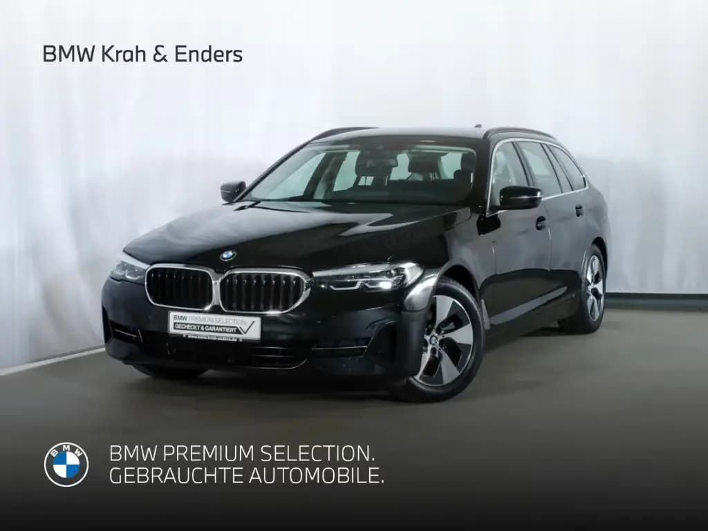 Main__Slider__Photo:BMW 520 d TG Alarm SHZ DAB Lordose 4-Zonen Parkassis 01/2022-0