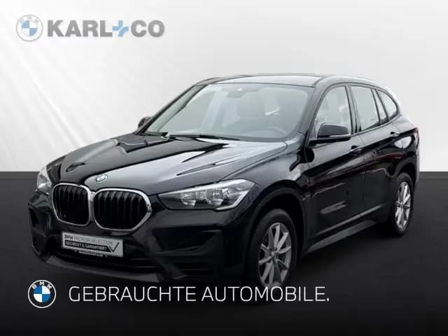 Main__Slider__Photo:BMW X1 sDrive18i PDC Sportlenkrad ActiveGuard CD 03/2020-0