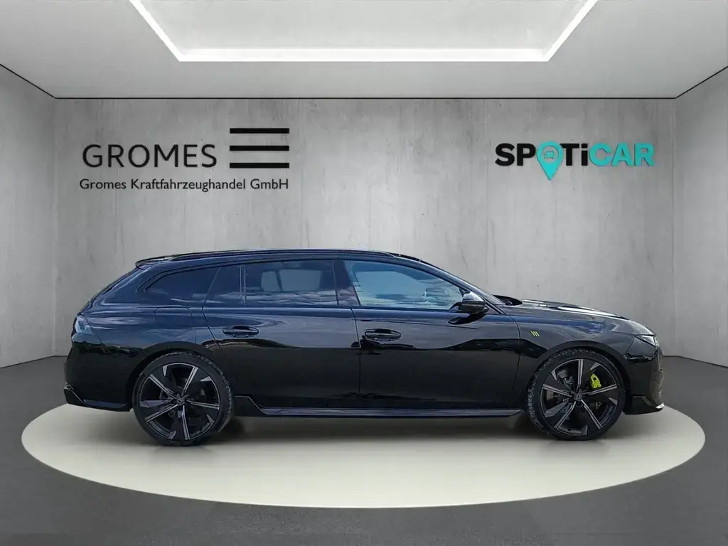 Main__Slider__Photo:Peugeot 508 SW PSE 360 Plug-In Hybrid4 360  El. PANO Nav 07/2024-1