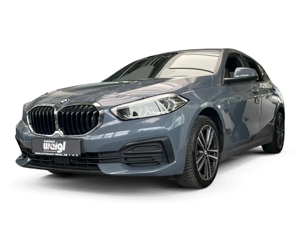 Main__Slider__Photo:BMW 1 Series Advantage +LiveCockpitProf+Multi-Sport-Len 01/2023-0
