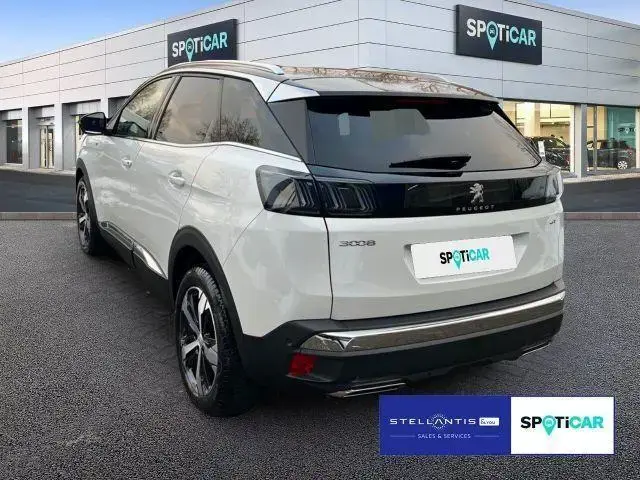 Main__Slider__Photo:Peugeot 3008 1.2 PureTech 130 GT 09/2023-1