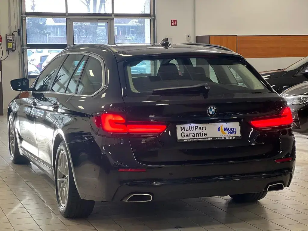 Main__Slider__Photo:BMW 5 Series 06/2022-1