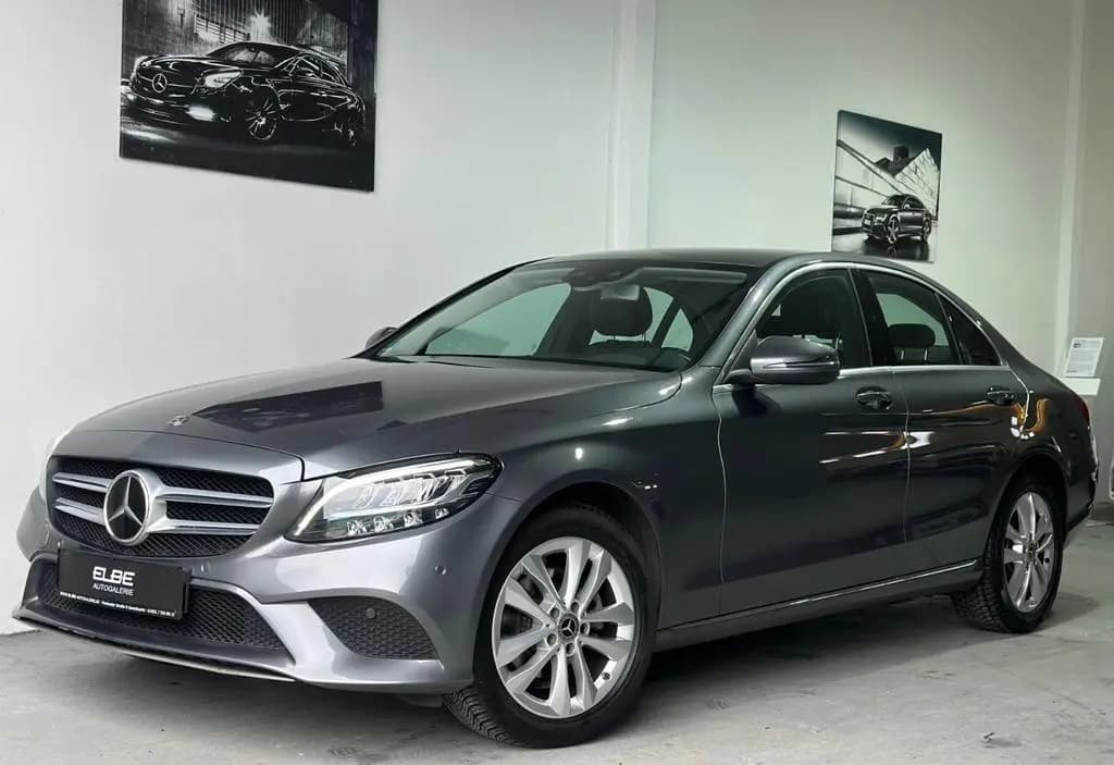 Main__Slider__Photo:Mercedes-Benz C-Class 180 CGI Lim 9G-Tronic Avantgarde Voll-Service 05/2019-0