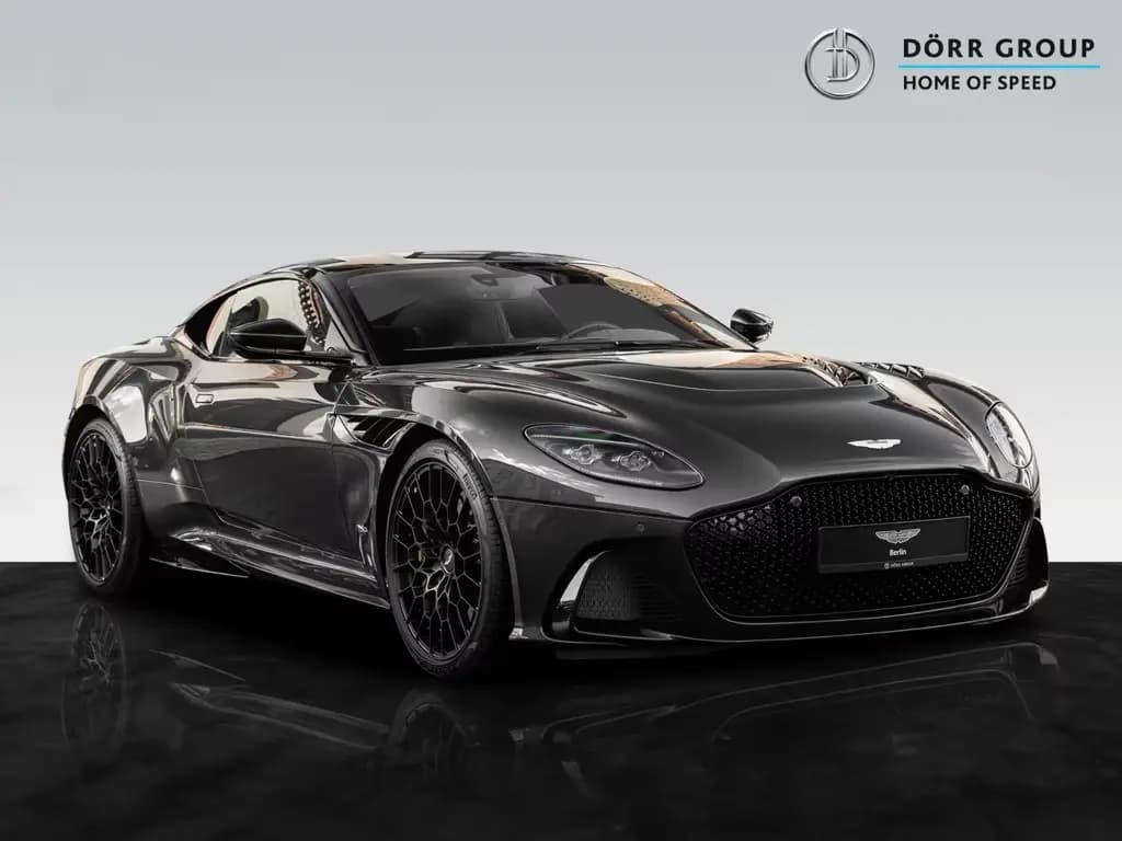 Main__Slider__Photo:Aston Martin DBS 770 Ultimate | Exterior Carbon | Q-Heritage 08/2024-0
