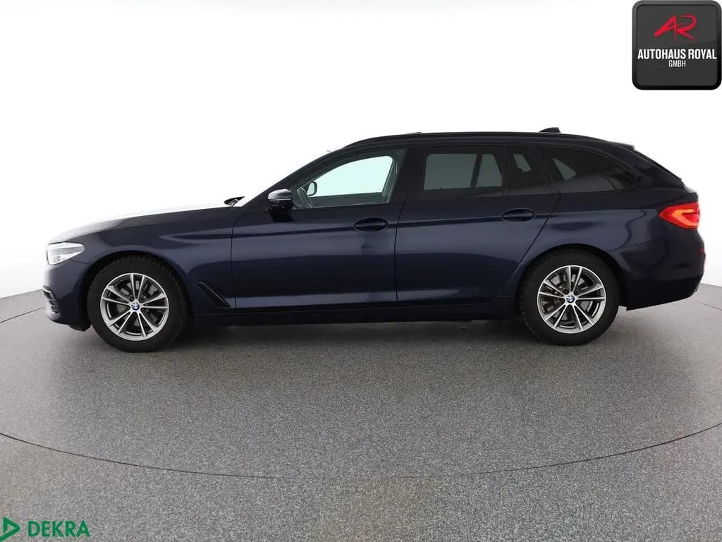 Main__Slider__Photo:BMW 5 Series 520 i T STANDHEIZ,HUD,360GRAD,ACC,SOFTCLOSE,PANO 04/2020-0