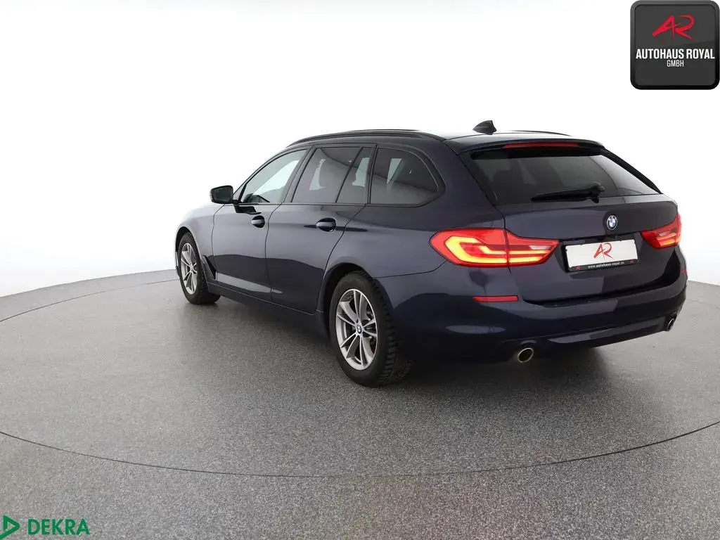 Main__Slider__Photo:BMW 5 Series 520 i T STANDHEIZ,HUD,360GRAD,ACC,SOFTCLOSE,PANO 04/2020-1