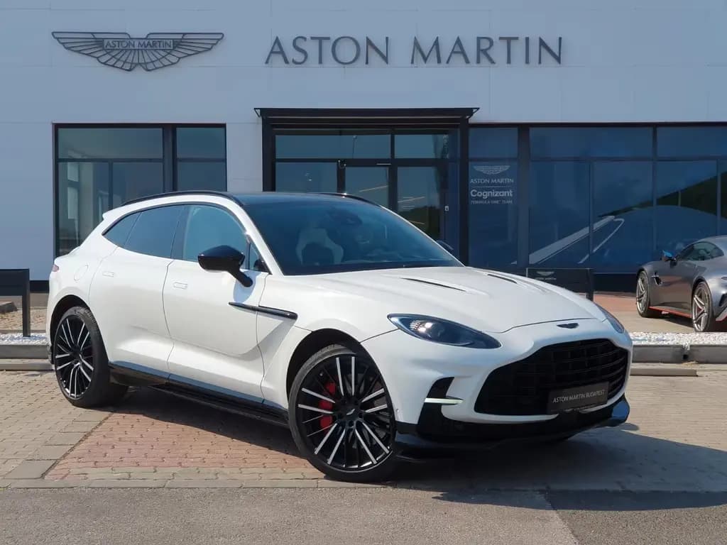 Main__Slider__Photo:Aston Martin DBX 4.0 V8 DBX707 07/2023-0